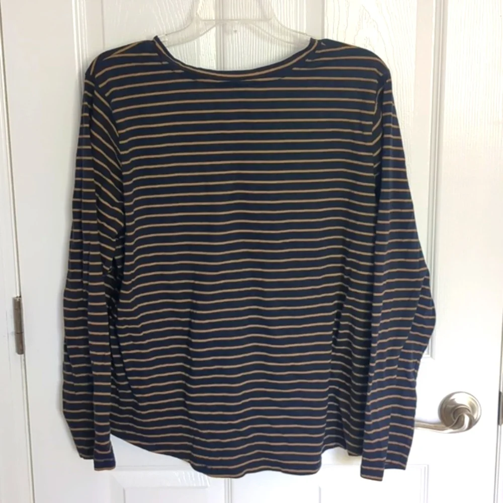 Sonoma Navy Blue & Tan Striped V Neck Tee XXL